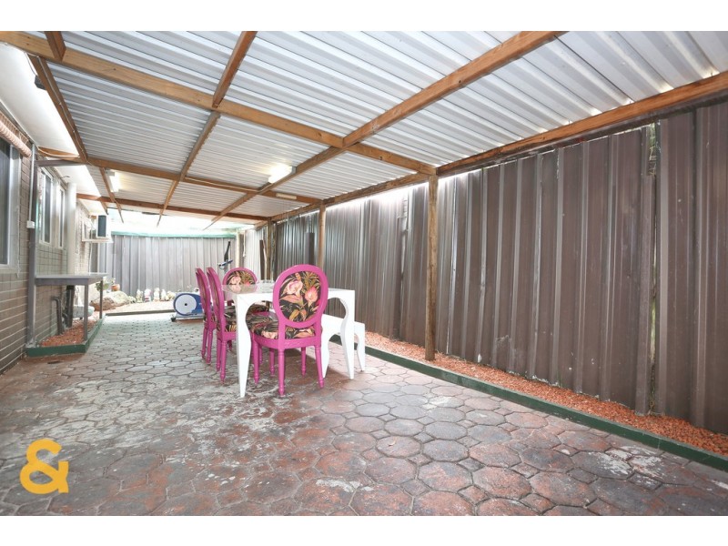 5 Hallston Court, Meadow Heights VIC 3048