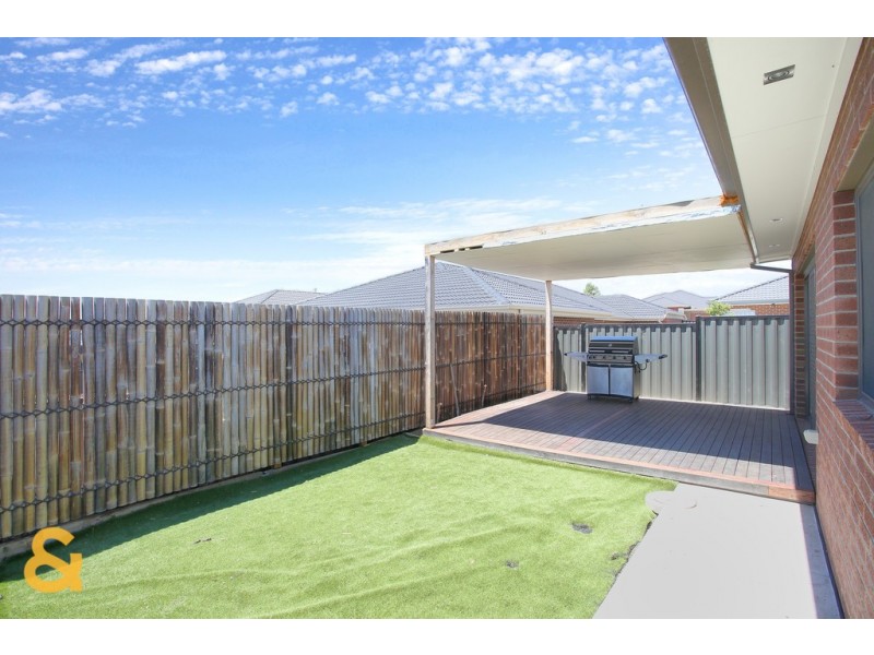 5 Braveheart Road, Craigieburn VIC 3064