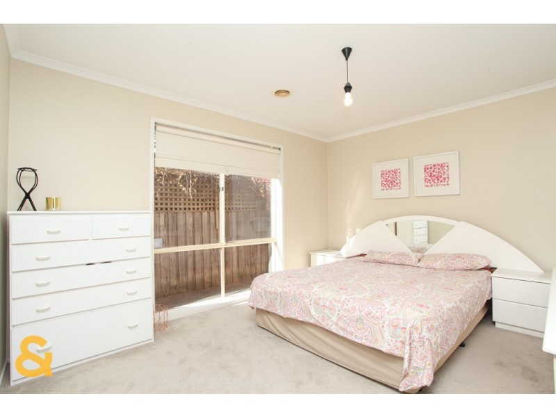 28 Saunders Court, Roxburgh Park VIC 3064