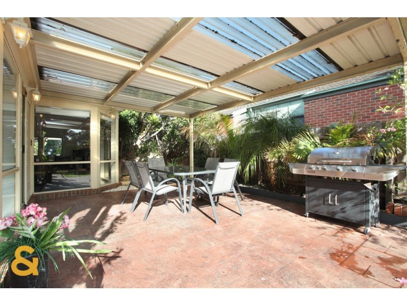 28 Saunders Court, Roxburgh Park VIC 3064