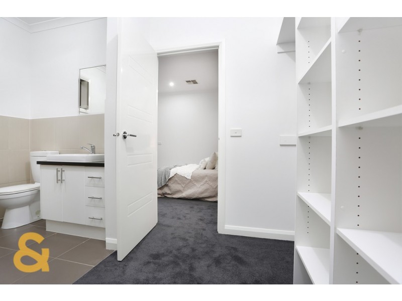 88 Lakeside Drive, Roxburgh Park VIC 3064