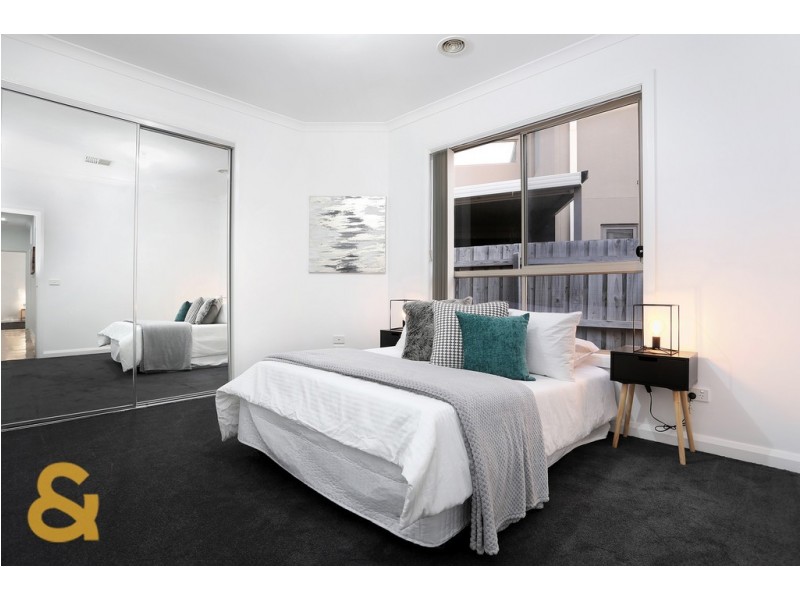 88 Lakeside Drive, Roxburgh Park VIC 3064