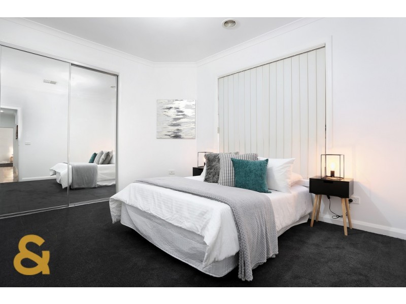 88 Lakeside Drive, Roxburgh Park VIC 3064