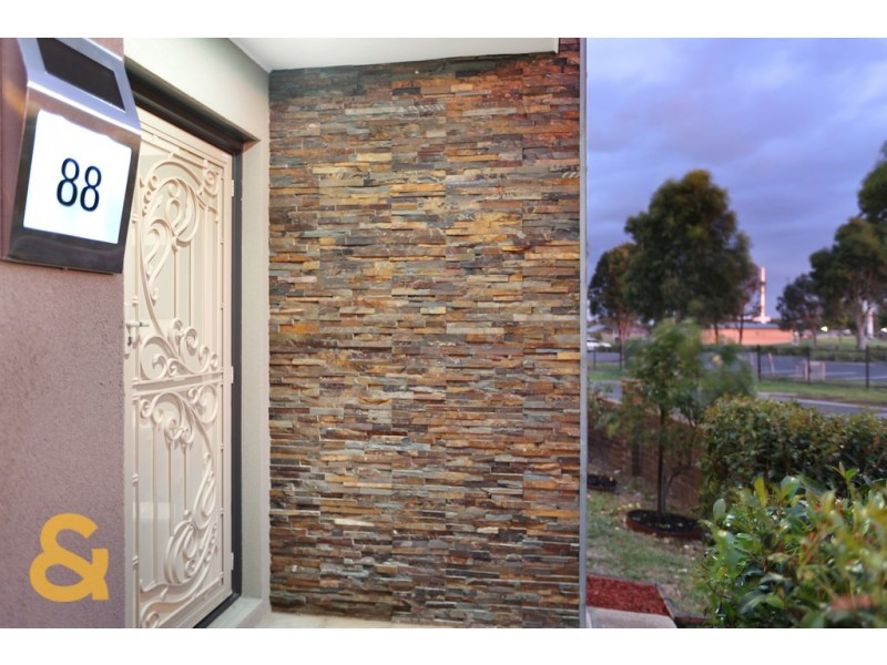 88 Lakeside Drive, Roxburgh Park VIC 3064