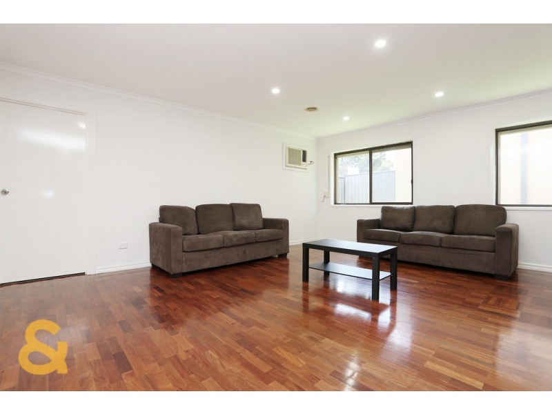 20 Woodburn Crescent, Meadow Heights VIC 3048