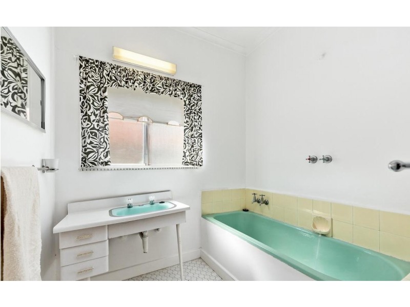 573 Pascoe Vale Road, Oak Park VIC 3046