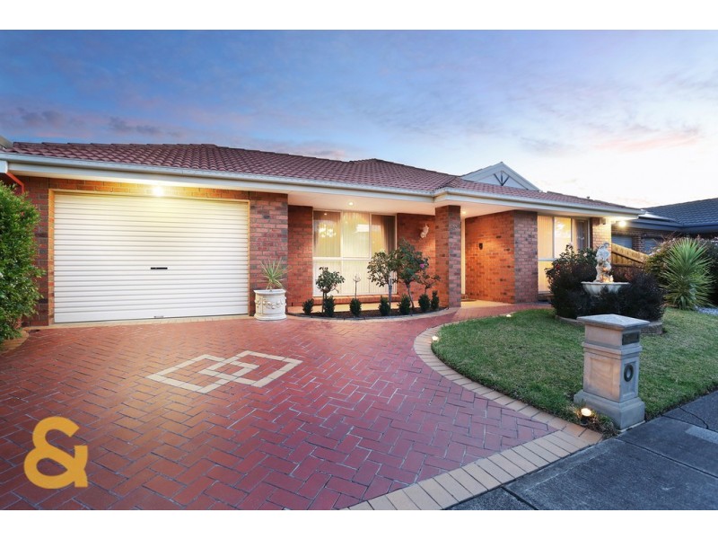 23 Wrigley Crescent, Roxburgh Park VIC 3064