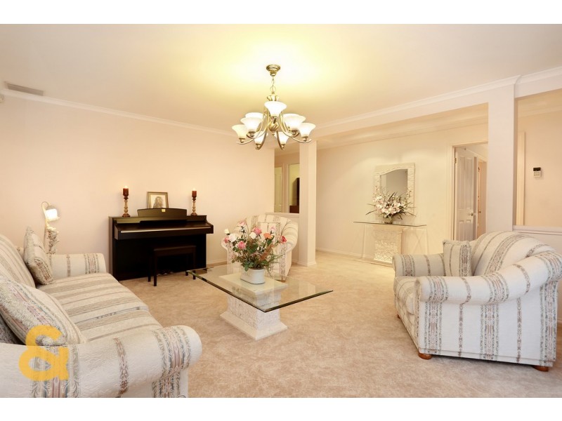 23 Wrigley Crescent, Roxburgh Park VIC 3064