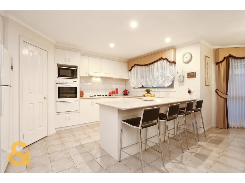 23 Wrigley Crescent, Roxburgh Park VIC 3064