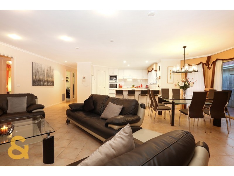 23 Wrigley Crescent, Roxburgh Park VIC 3064