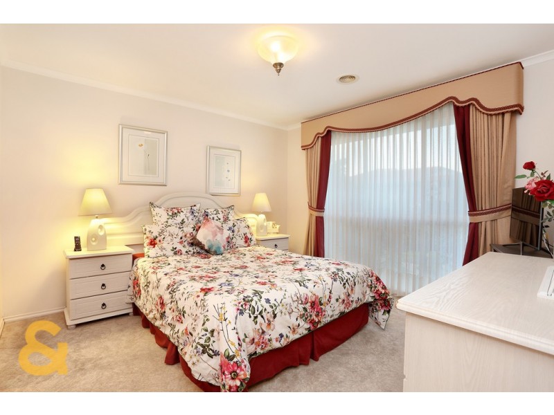 23 Wrigley Crescent, Roxburgh Park VIC 3064