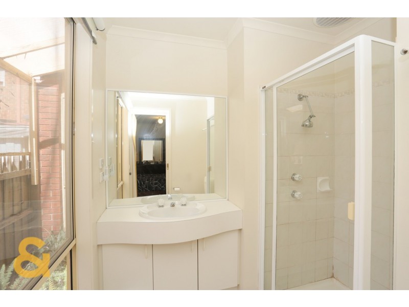 3 Carr Place, Roxburgh Park VIC 3064