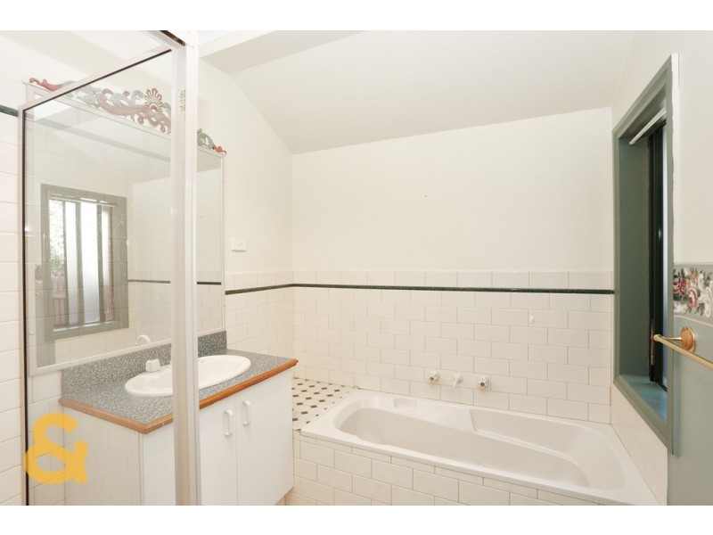 9 Parker Court, Roxburgh Park VIC 3064