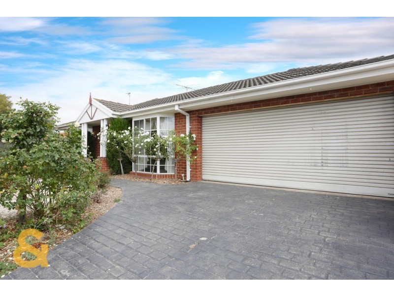 39 St Clair Boulevard, Roxburgh Park VIC 3064