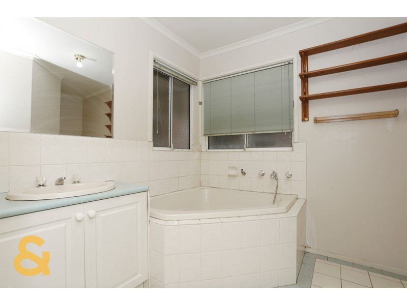 39 St Clair Boulevard, Roxburgh Park VIC 3064