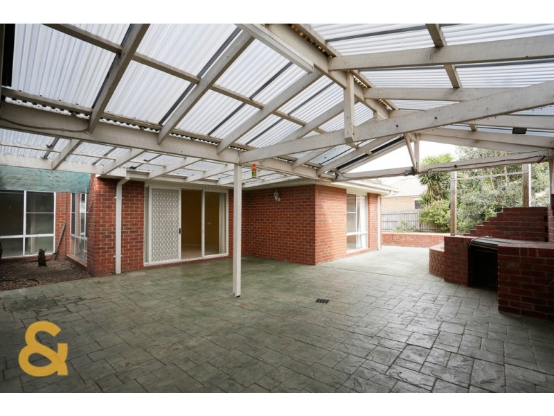 39 St Clair Boulevard, Roxburgh Park VIC 3064