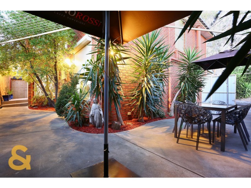 1 Almands Avenue, Roxburgh Park VIC 3064