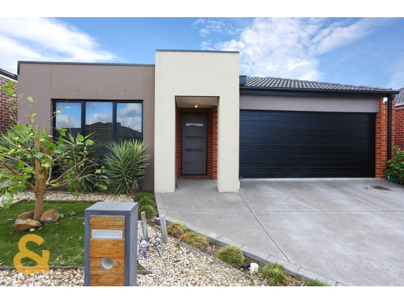 19 Viewside Crescent, Craigieburn VIC 3064