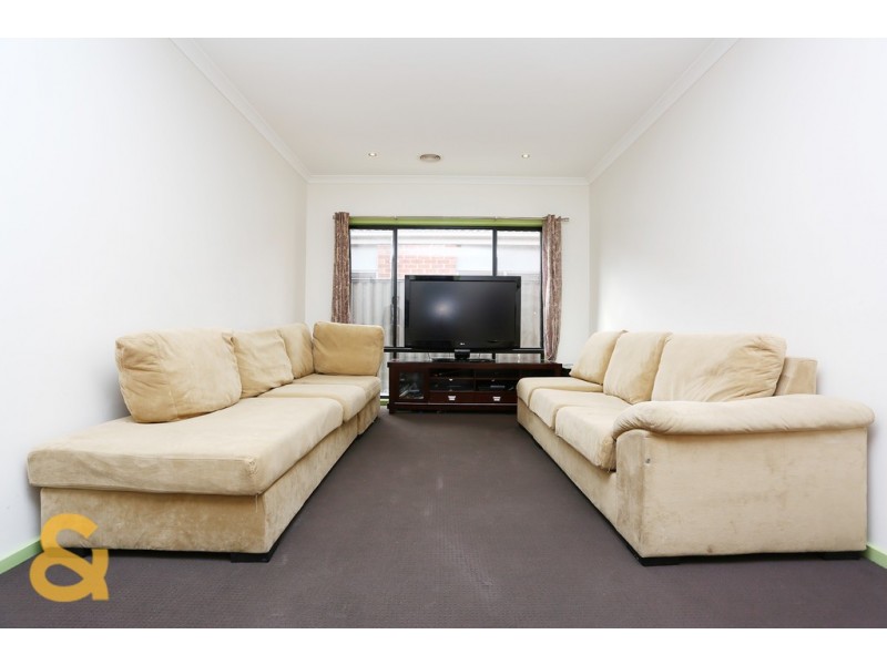 19 Viewside Crescent, Craigieburn VIC 3064