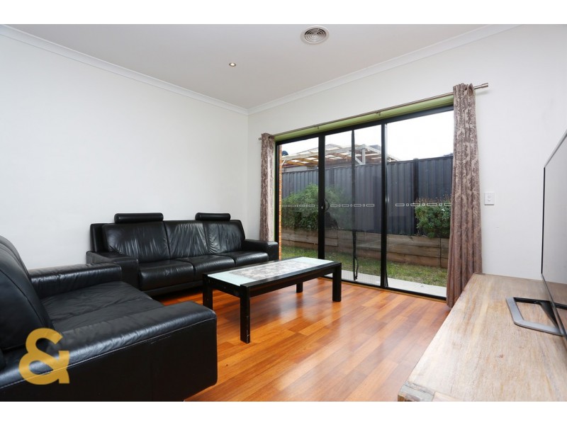 19 Viewside Crescent, Craigieburn VIC 3064