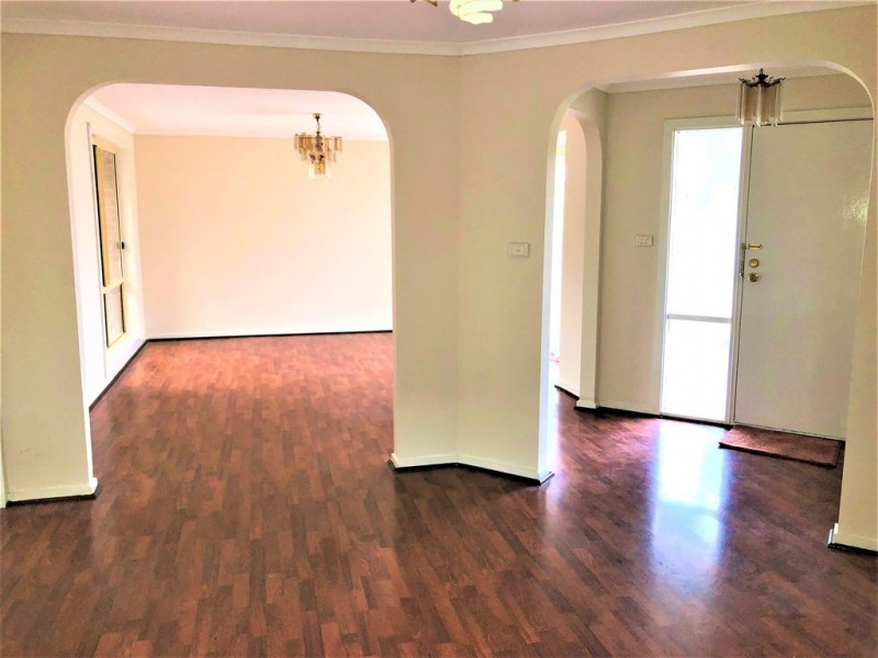 9 Lincolne Crescent, Roxburgh Park VIC 3064