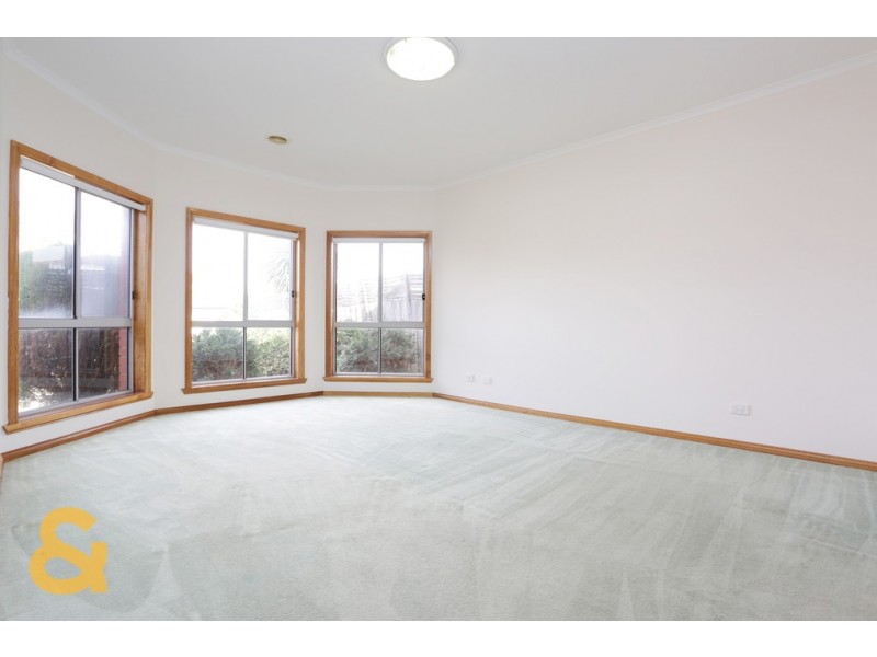 3 Parnell Court, Roxburgh Park VIC 3064