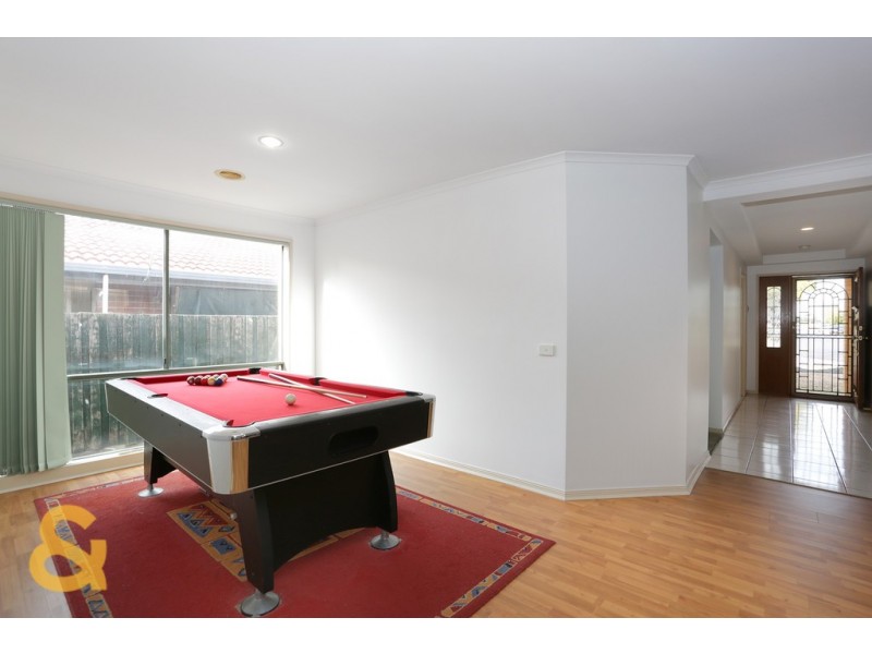 9 Mensa Court, Roxburgh Park VIC 3064