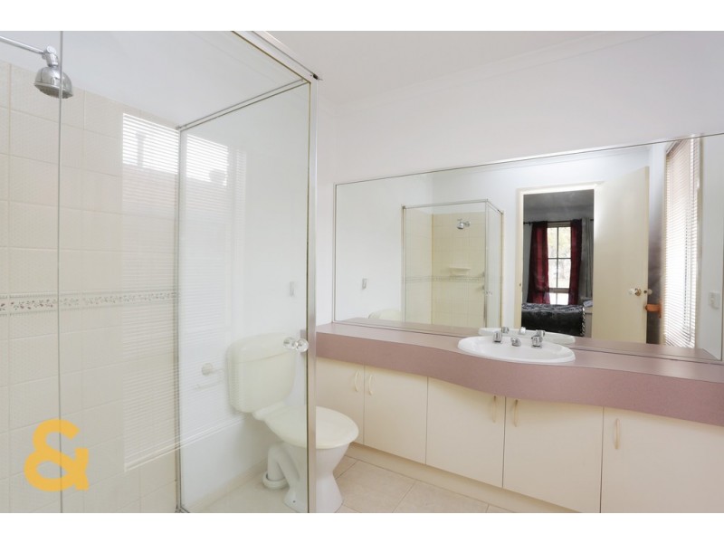 9 Mensa Court, Roxburgh Park VIC 3064