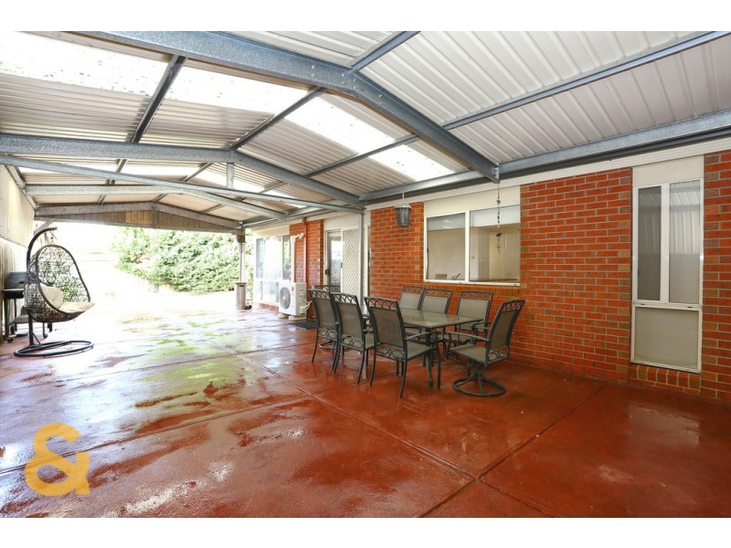 10 Wisla Circuit, Roxburgh Park VIC 3064