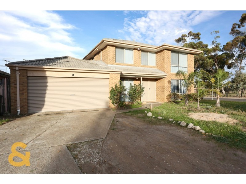 5 Mckenzie Crescent, Roxburgh Park VIC 3064
