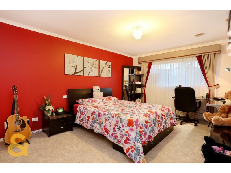 23 Wrigley Crescent, Roxburgh Park VIC 3064