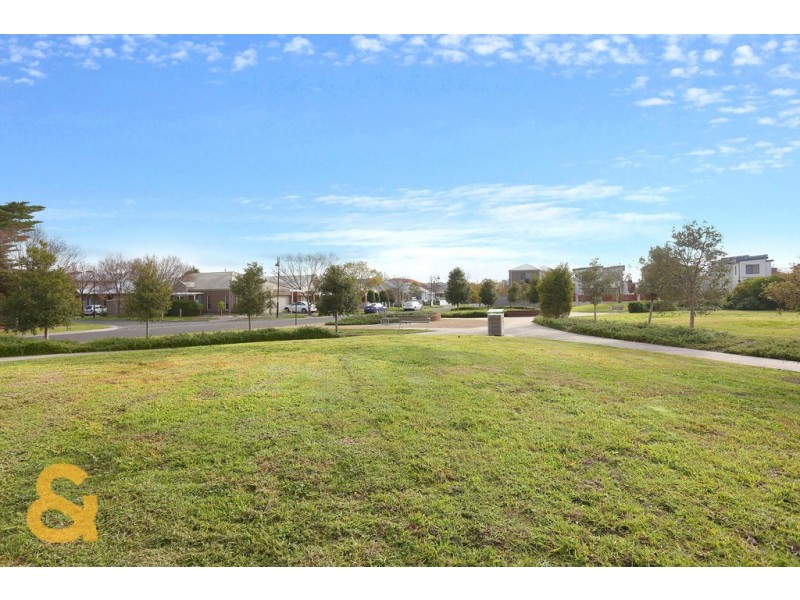 5/8 Moresby Court, Craigieburn VIC 3064