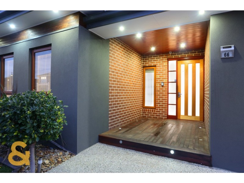 66 Biltmore Crescent, Roxburgh Park VIC 3064