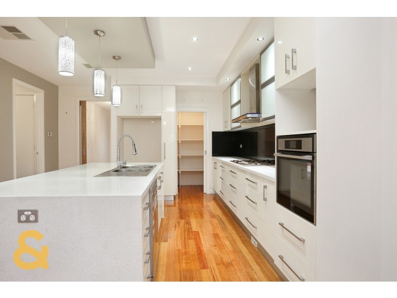 66 Biltmore Crescent, Roxburgh Park VIC 3064