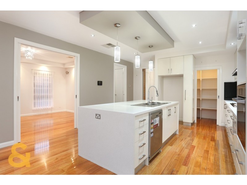 66 Biltmore Crescent, Roxburgh Park VIC 3064