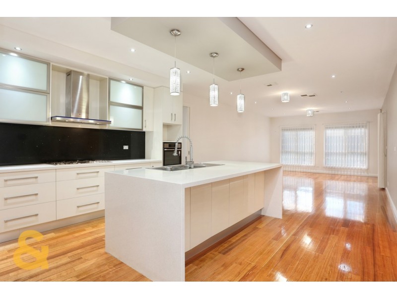 66 Biltmore Crescent, Roxburgh Park VIC 3064