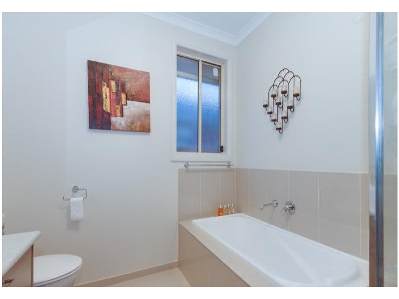 9 Corfu Avenue, Tarneit VIC 3029