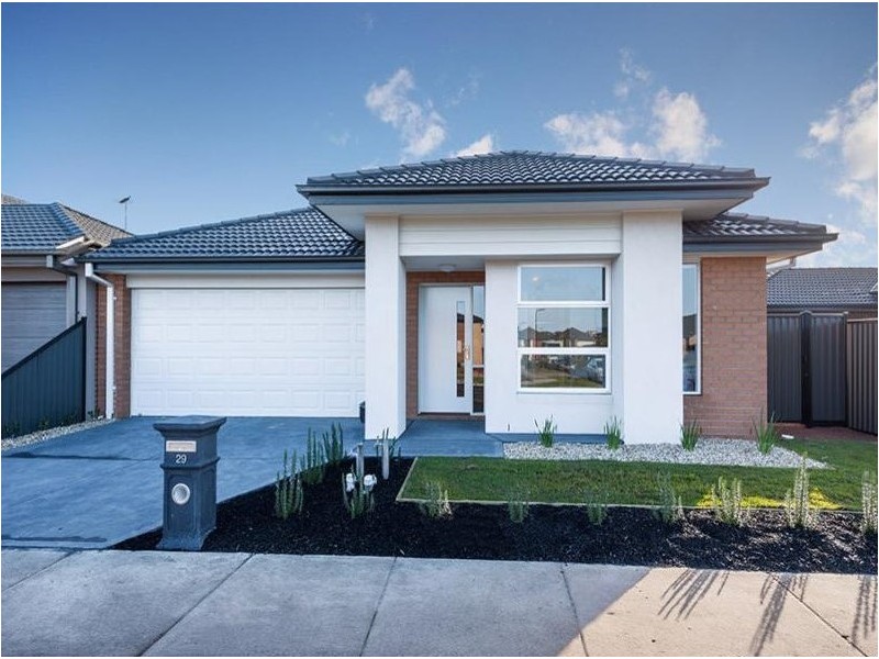 29 Mountleigh Circuit, Craigieburn VIC 3064