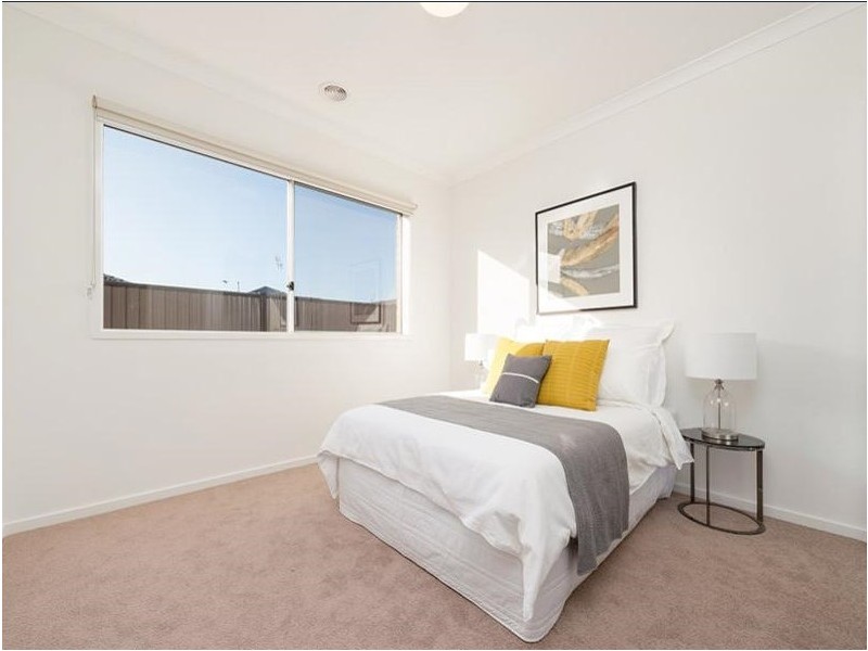 29 Mountleigh Circuit, Craigieburn VIC 3064