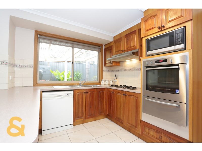 17 Weir Court, Roxburgh Park VIC 3064