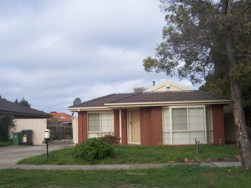 31 Stainsby Crescent, Roxburgh Park VIC 3064