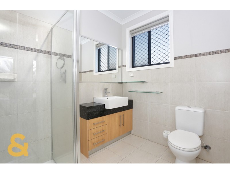 15 Coronet Avenue, Roxburgh Park VIC 3064