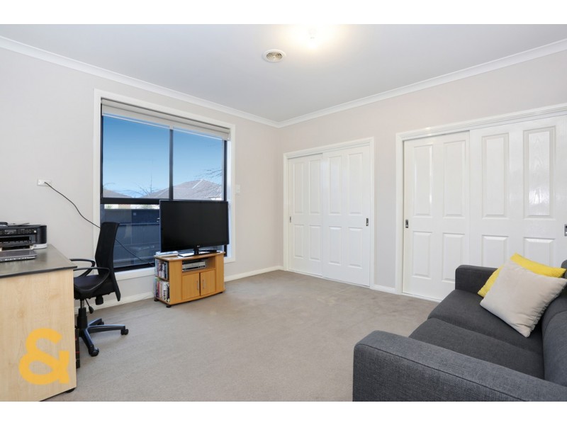 15 Coronet Avenue, Roxburgh Park VIC 3064