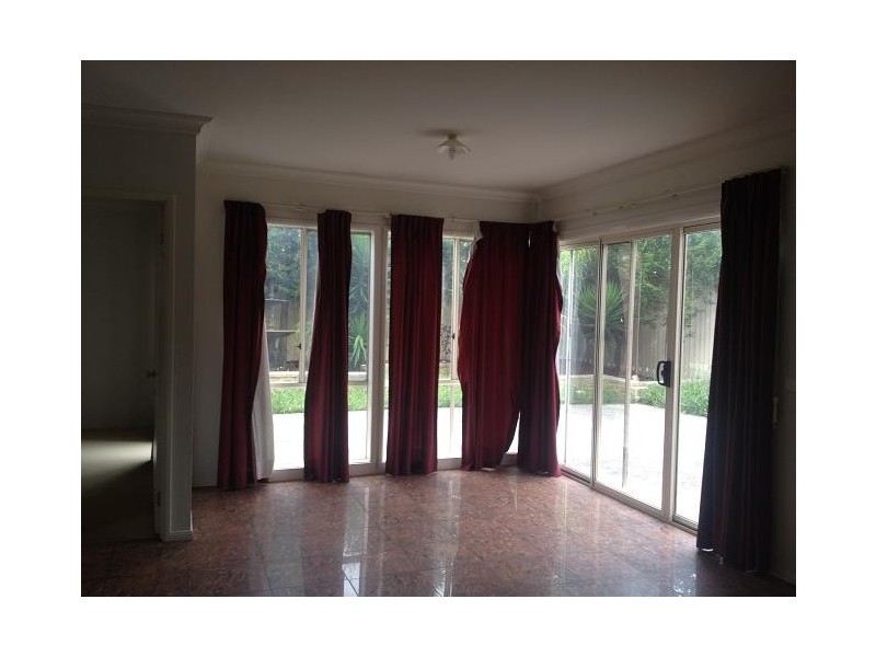 57 SALWEEN CRESCENT, Roxburgh Park VIC 3064