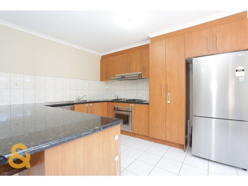 11 Severn Court, Roxburgh Park VIC 3064
