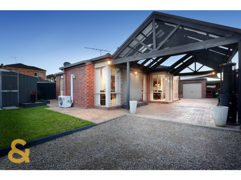 38 Salween Crescent, Roxburgh Park VIC 3064