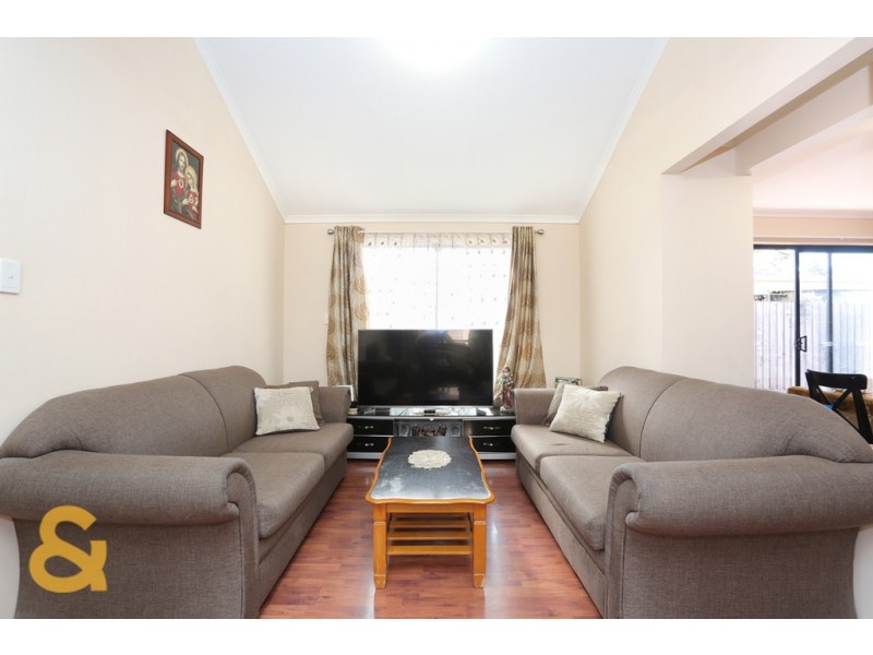 14 Gibney Close, Roxburgh Park VIC 3064