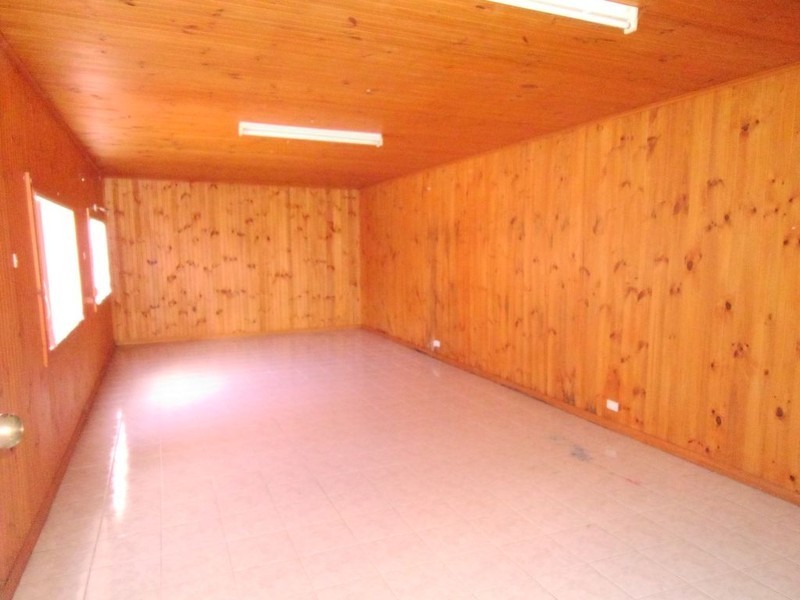 1443 Pascoe Vale Road, Meadow Heights VIC 3048