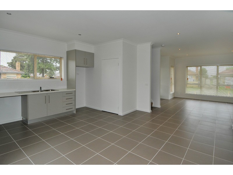 1/1 Howard Court, Glenroy VIC 3046