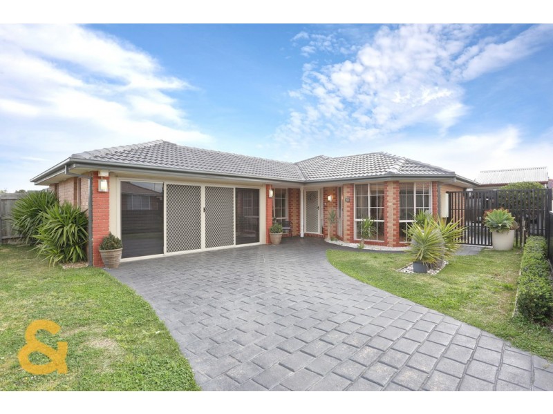 10 Reading Close, Roxburgh Park VIC 3064